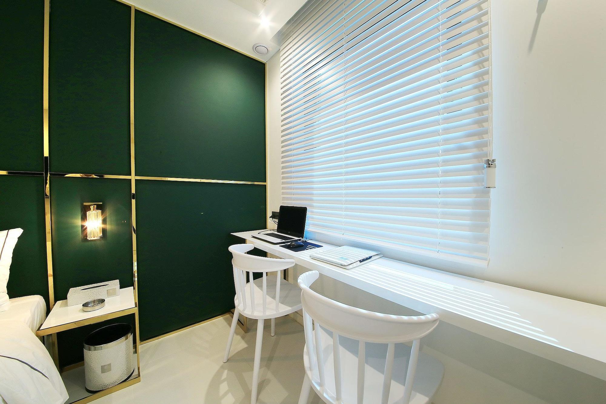 Cullinan Gundae 3* Seoul